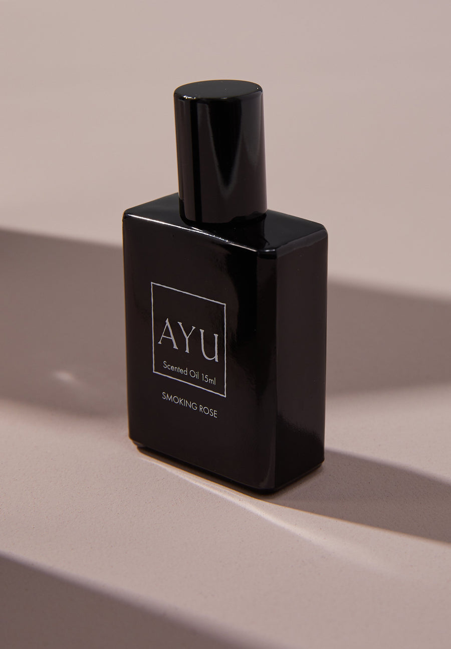 AYU perfume oil : smoking rose